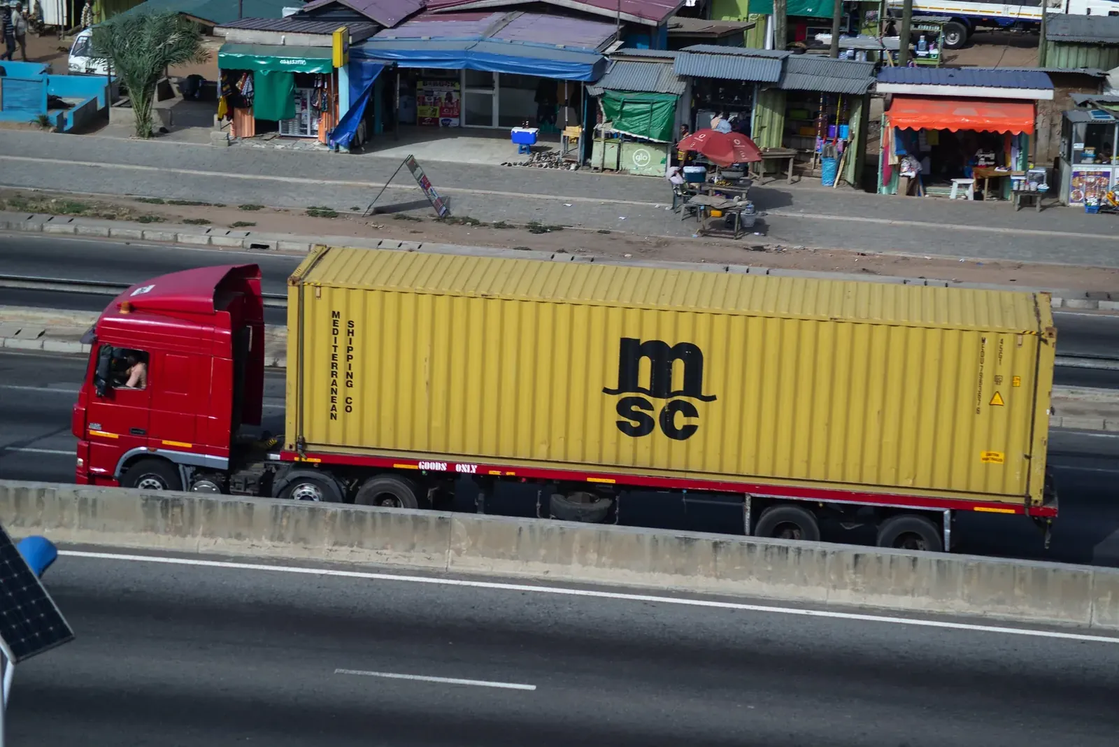 Cross-border Delivery to Qatar