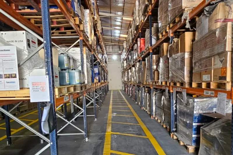 General warehouse in Industrial Area street 42